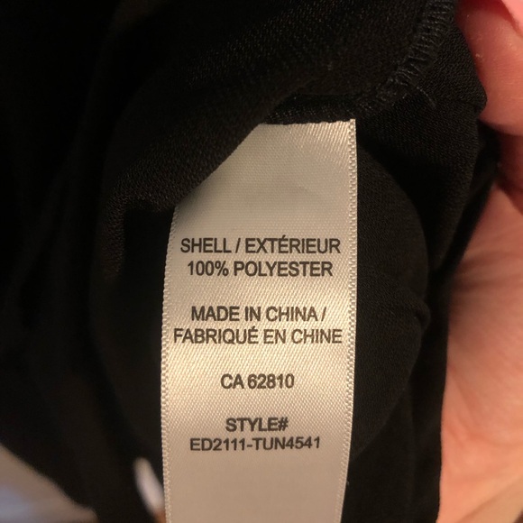 Black V-Neck Tie Waist Tunic Blouse - Picture 10 of 11